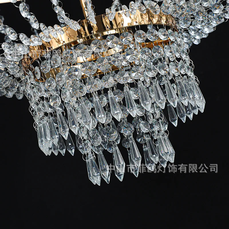 Luxury Wedding Party Decor - Chandelier Centerpiece, Decorative Lights & Backdrop for Events